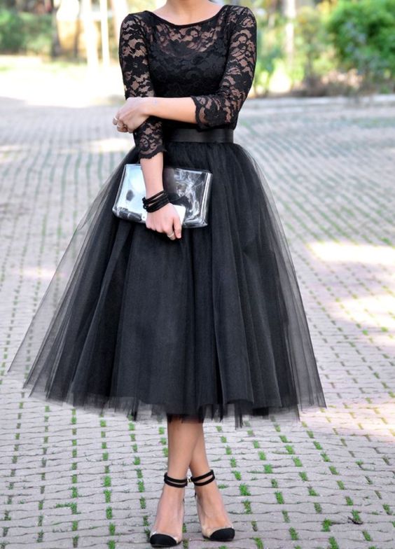 Elegancka czarna tiulowa spódnica